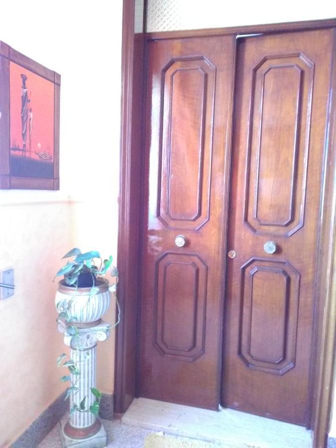 A Casa Di Roberto Lägenhet Porto Cesareo Exteriör bild
