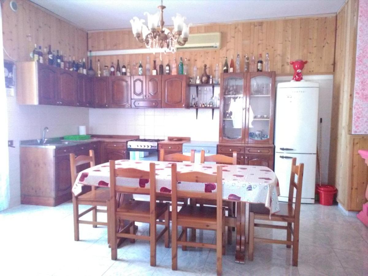 A Casa Di Roberto Lägenhet Porto Cesareo Exteriör bild